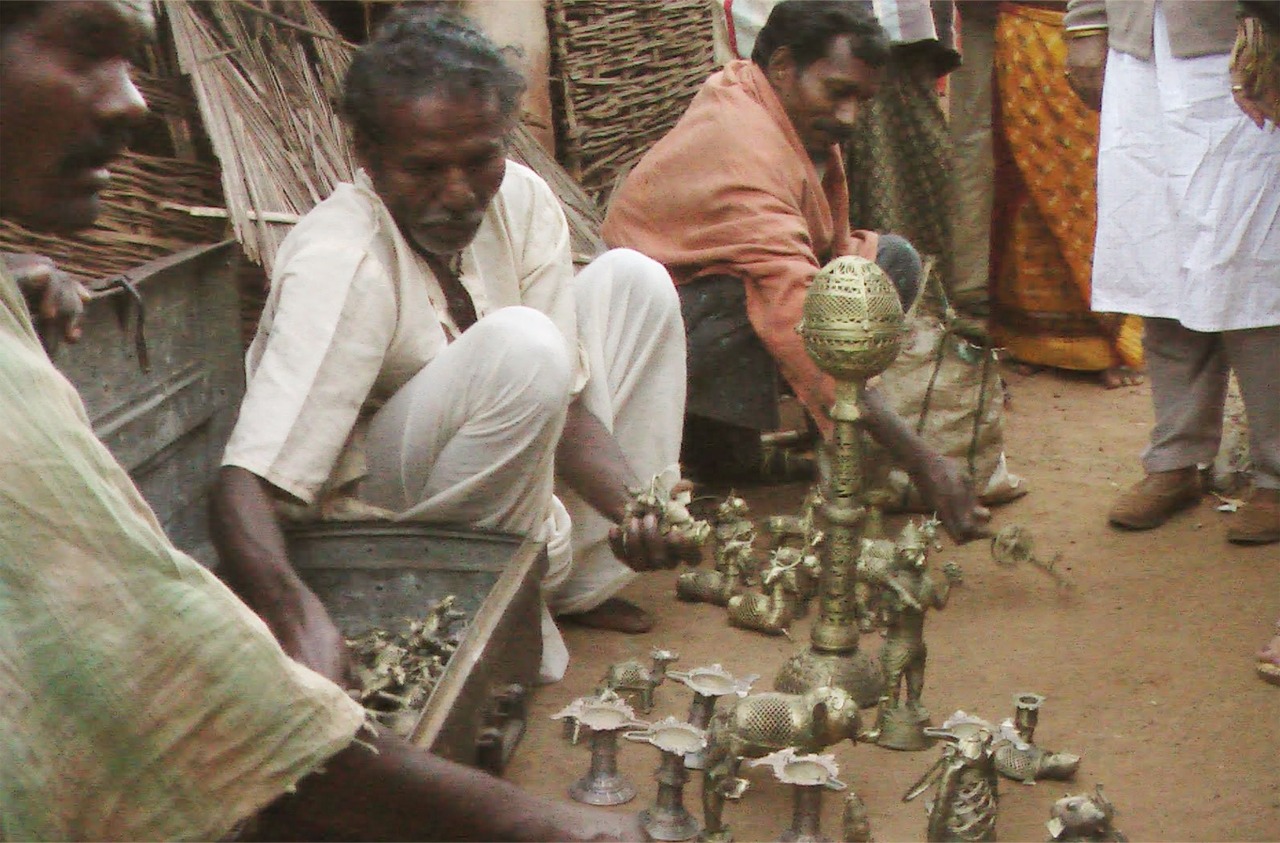 Dhokra Metal Casting:  Knowing the Art through its Artisans